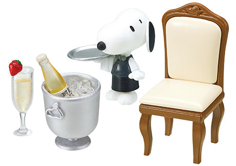 Snoopy Restaurant (1 Random Box) (Re-ment Blind Box)