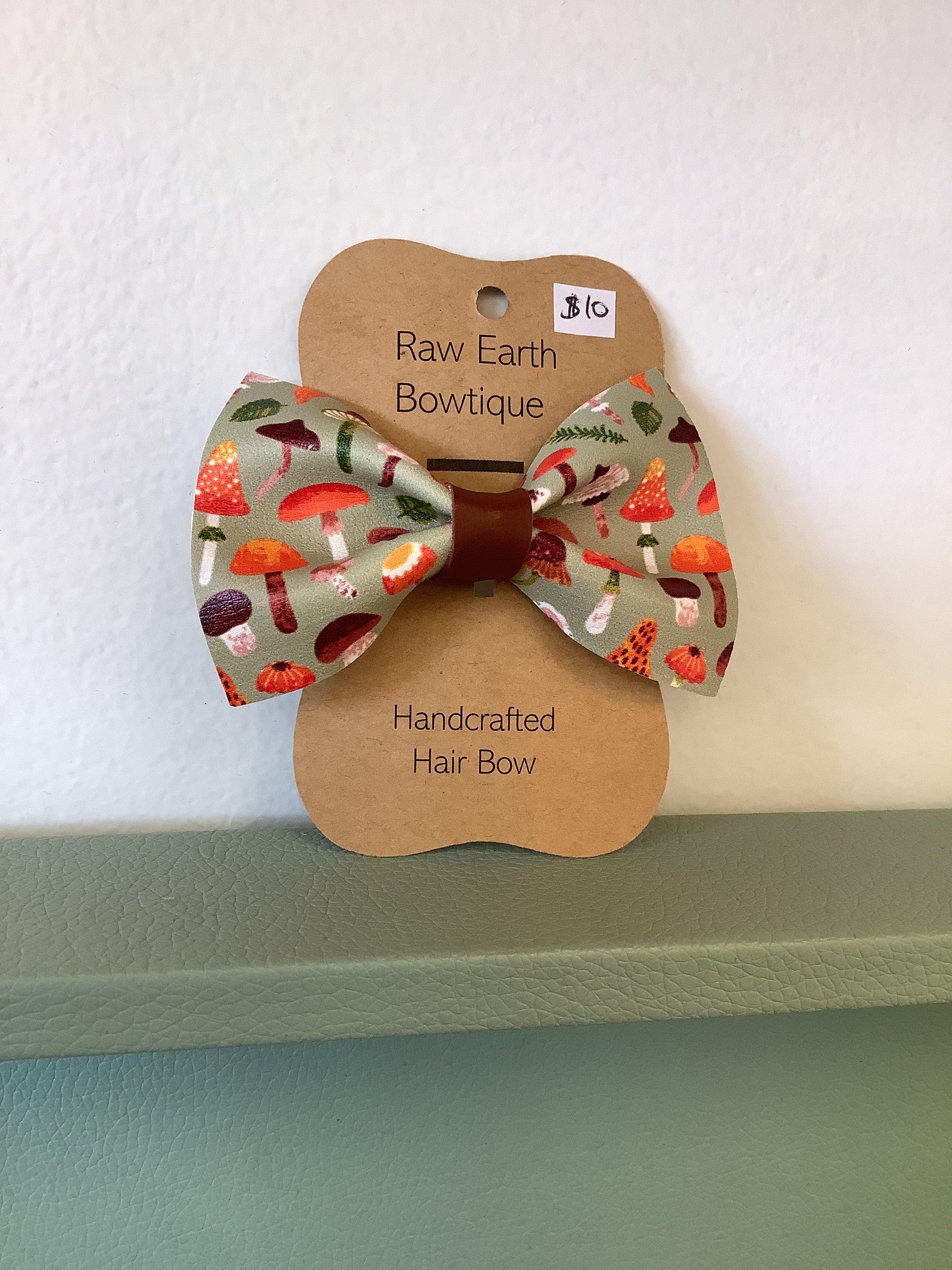 Raw Earth Bowtique Mushroom Leaf Hair Bow