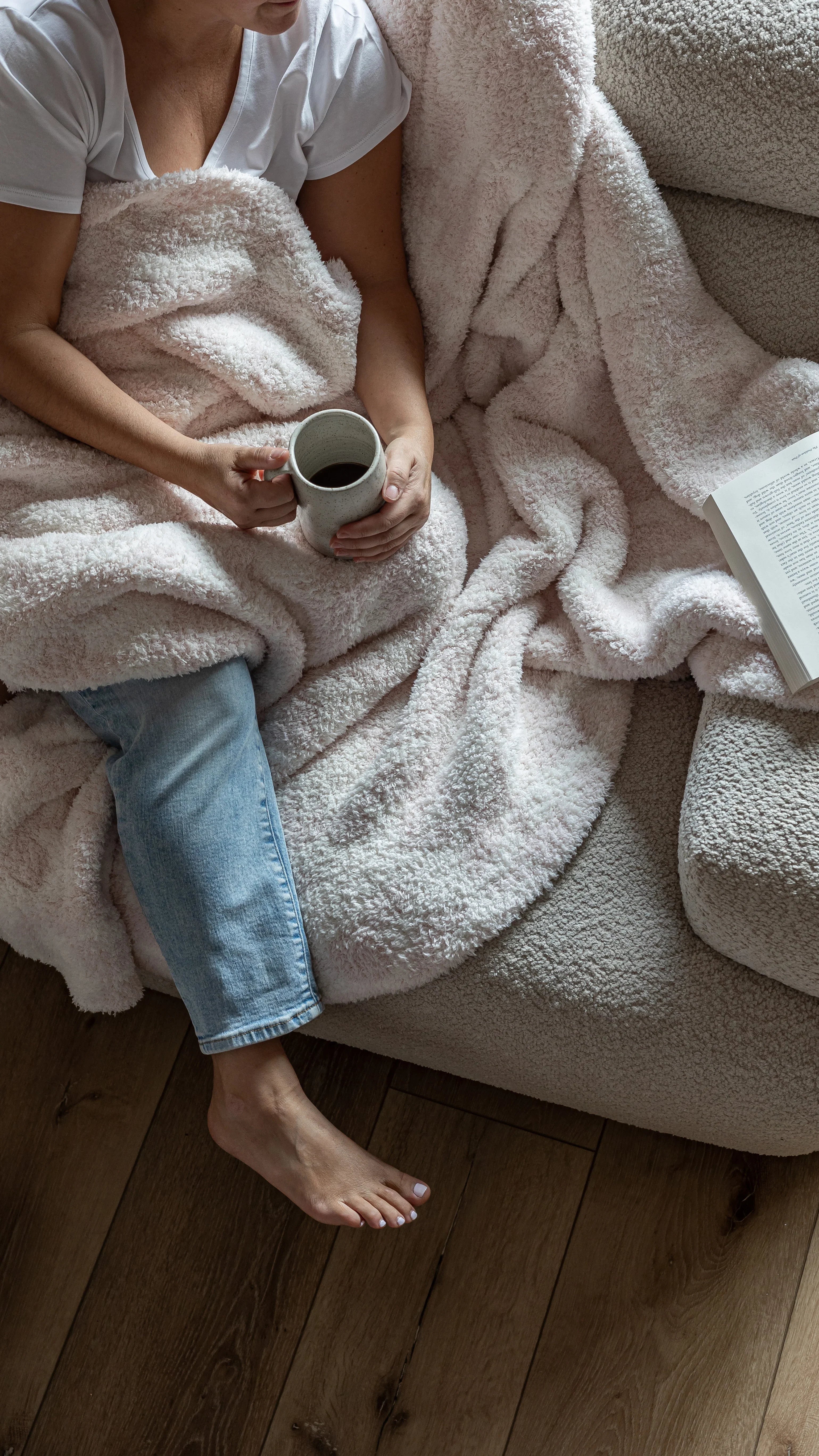 Primrose Pink and Soft White Vintage Floral Print Extended Throw