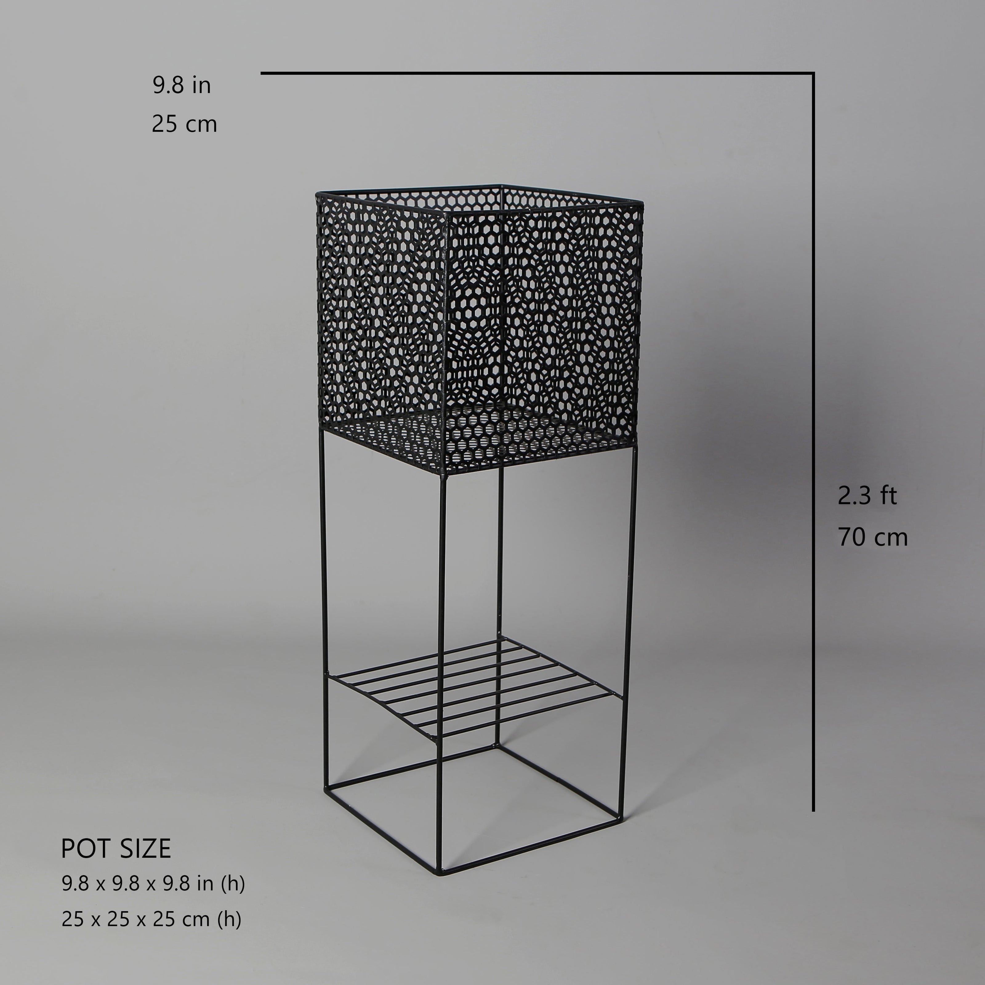 Salma Black Raised Metal Pot Planter 2.3’
