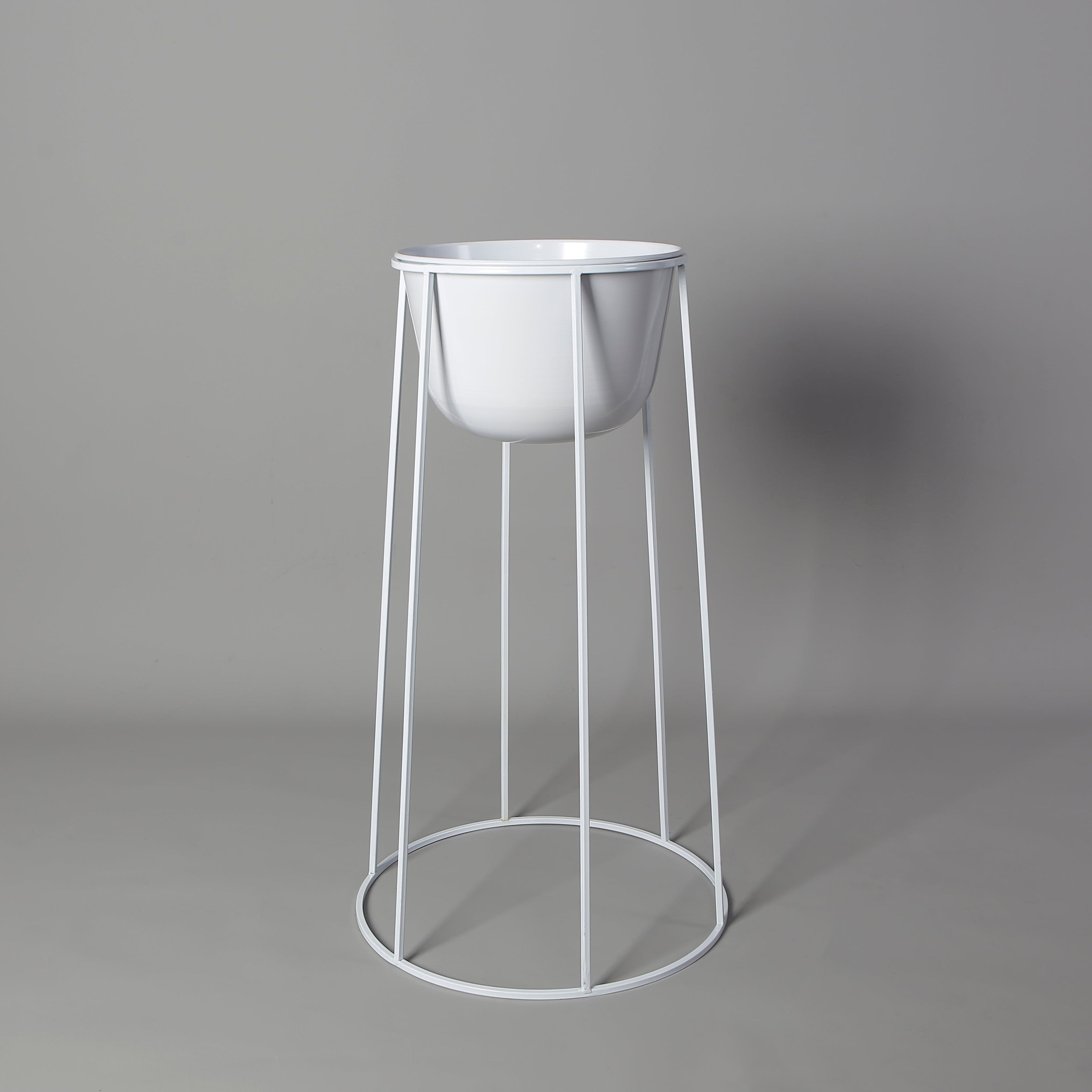 Nura White Raised Metal Pot Planter 2.5’