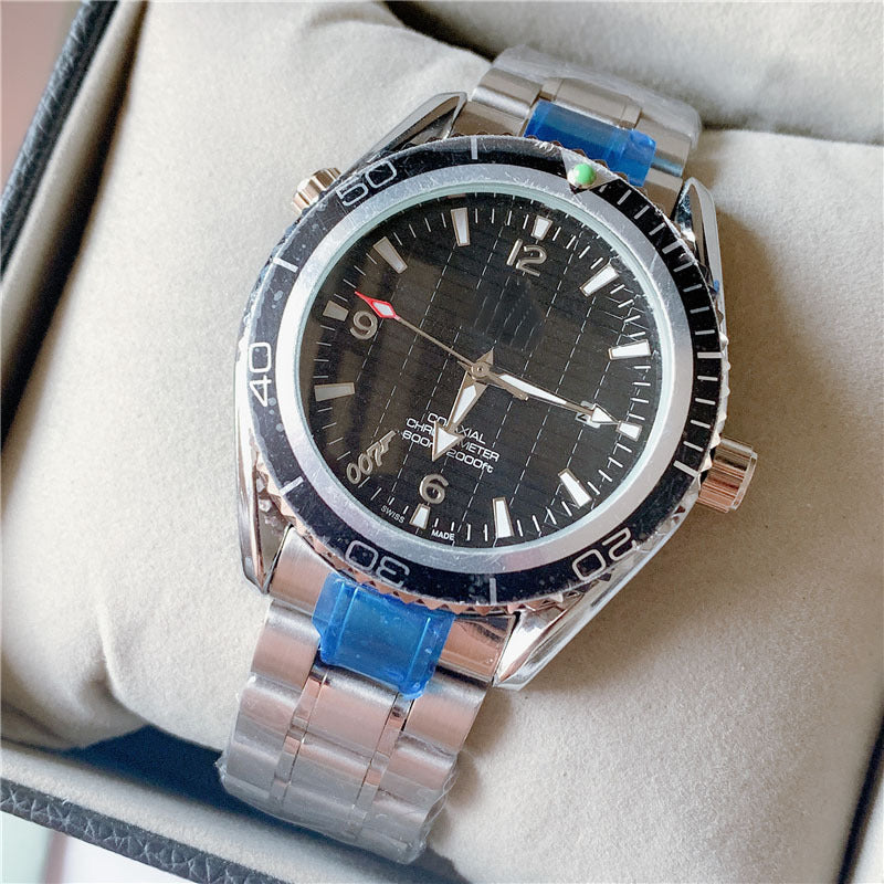 Men's 00 Agent Diver Style Watch – Rotating Bezel, Steel Strap, 6 Colours