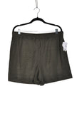 REITMANS Women Classic Shorts Regular fit in Green - L