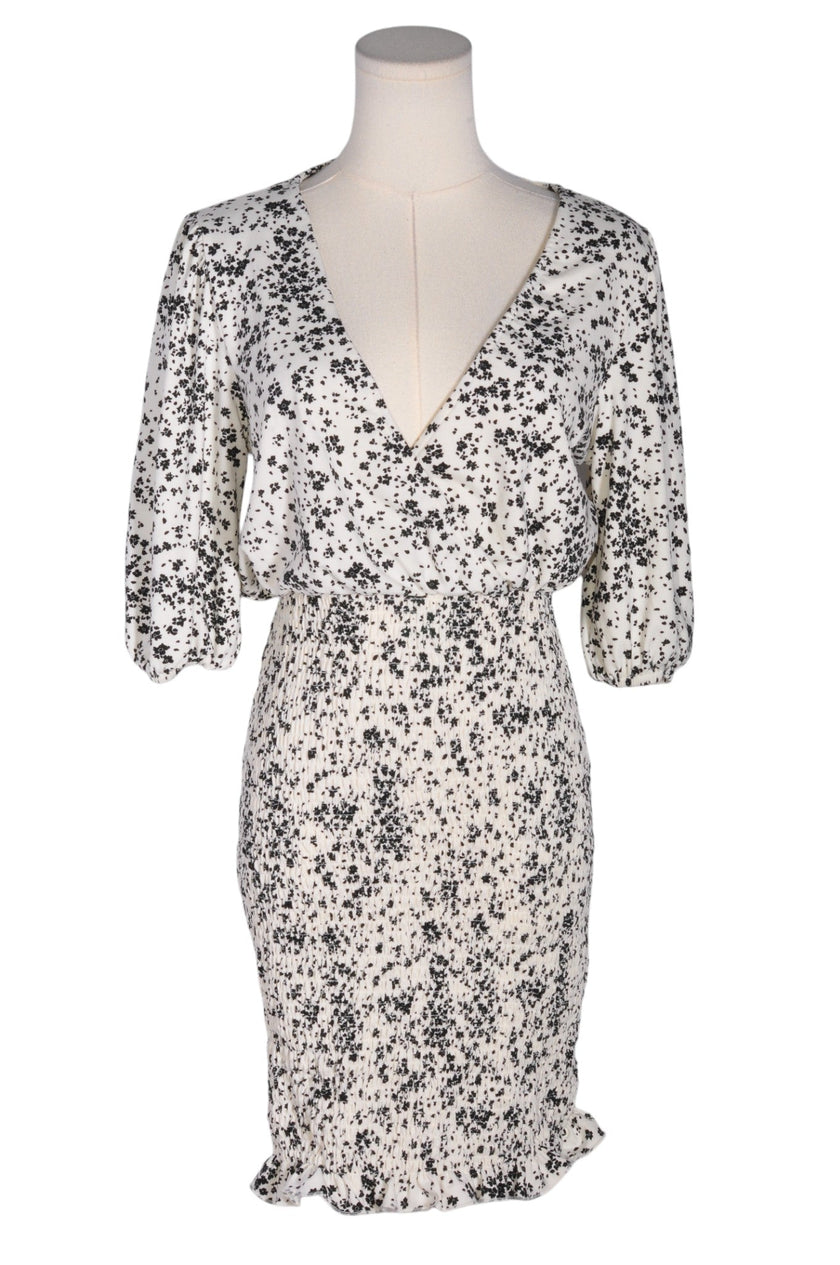 REVAMPED Women Fit & Flare Dresses Regular fit in White - S
