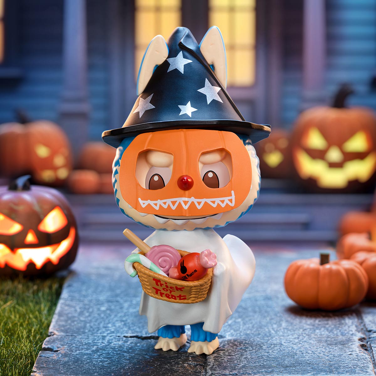 [pre order] LABUBU Trick-or-Treater Figure
