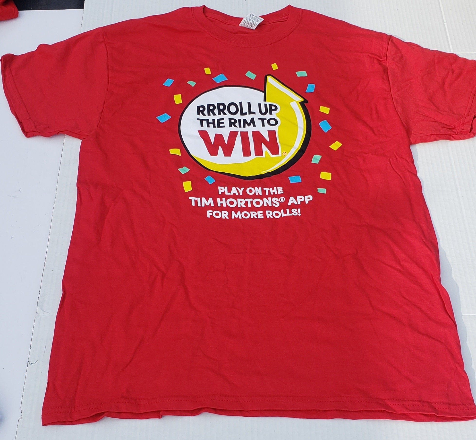 Tim Hortons Rrroll Up The Rim To Win T-Shirt – こんにちはマート | KON NICHIWA MART