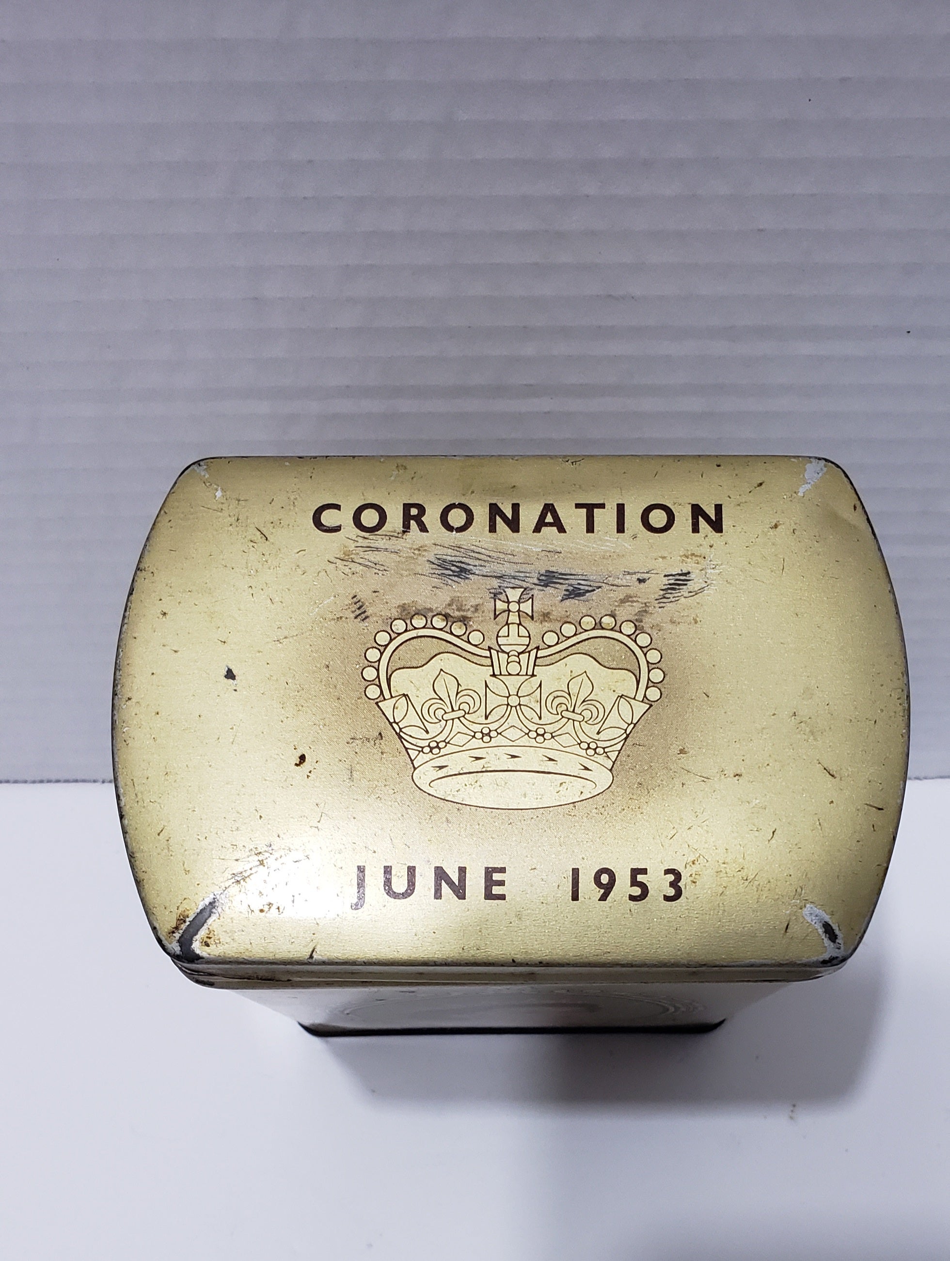 Queen Elizabeth II Coronation Tin