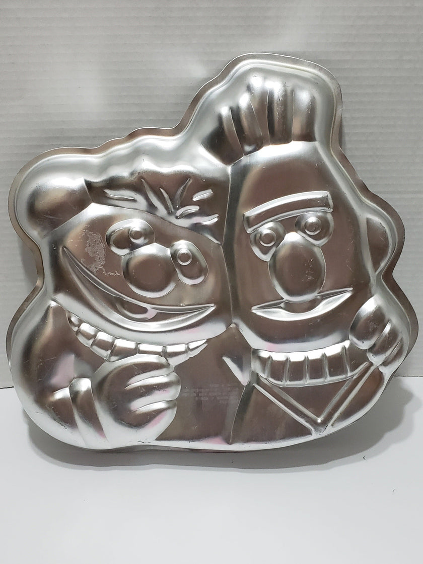Bert & Ernie Wilton Cake Pan, Aluminum - Vintage 1977
