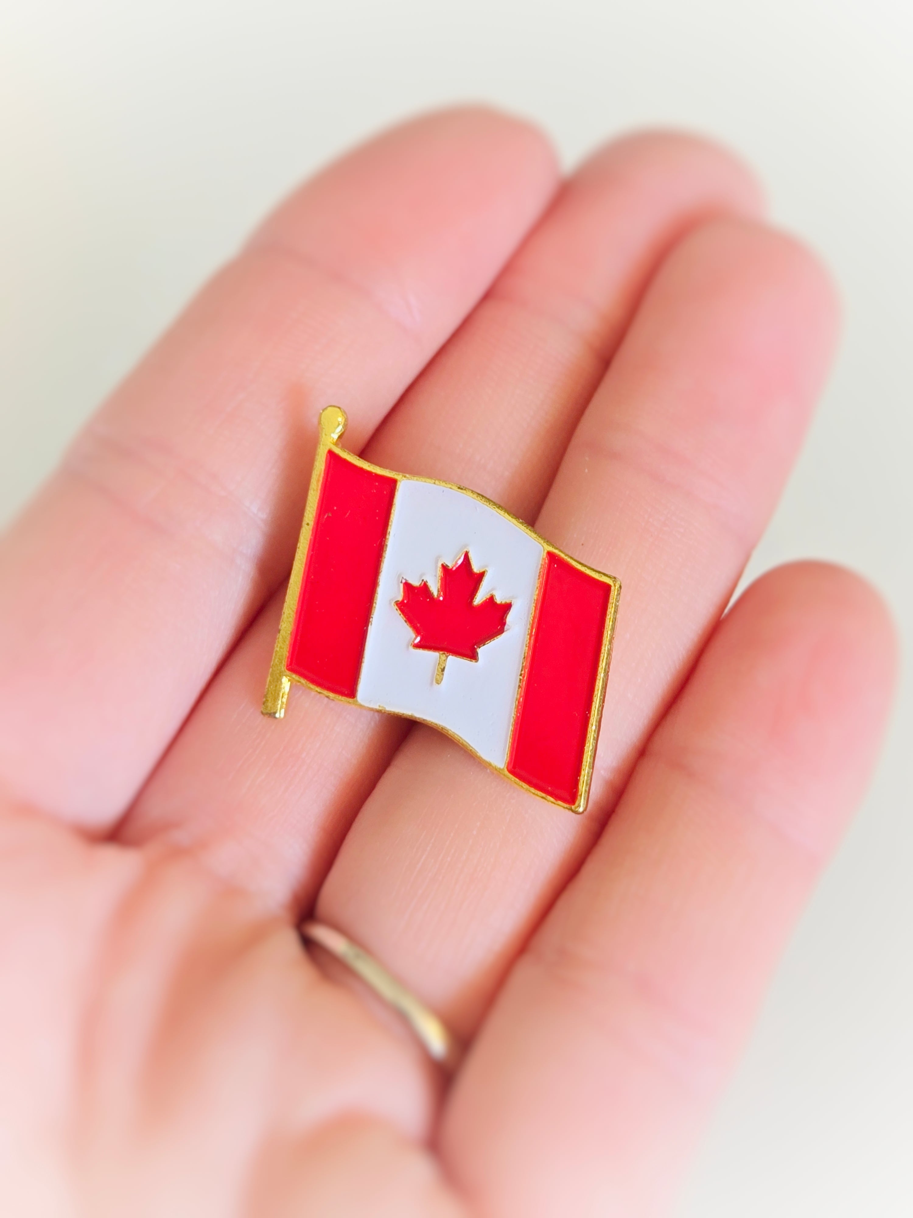 Canada Flag Pin