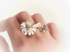 Daisy Petal Open Ring | White & Gold