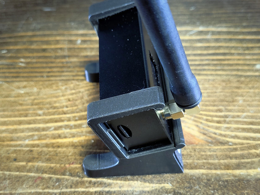 Custom Callsign MMDVM Node & Hotspot Stand – Personalized Desk Mount for DMR/YSF/Wires-X