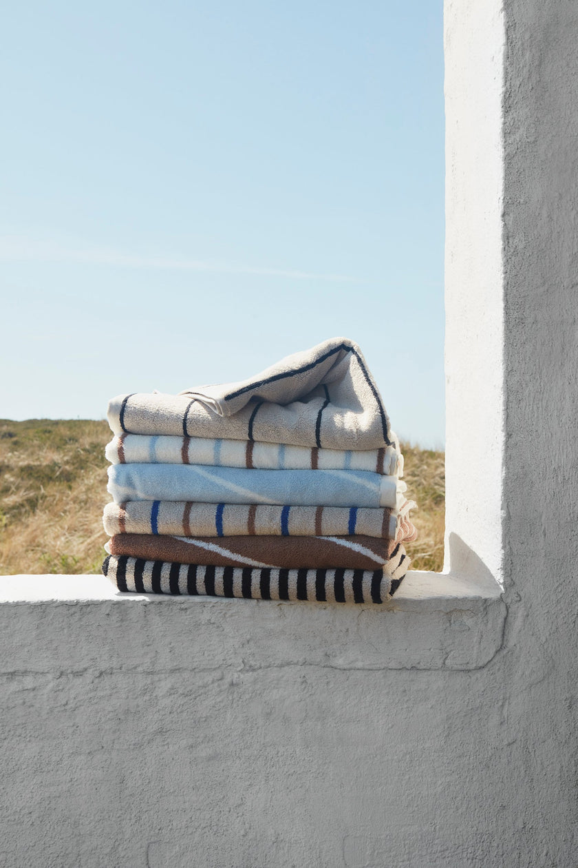 Raita Towel - 50x100 cm - Cloud / Ice Blue