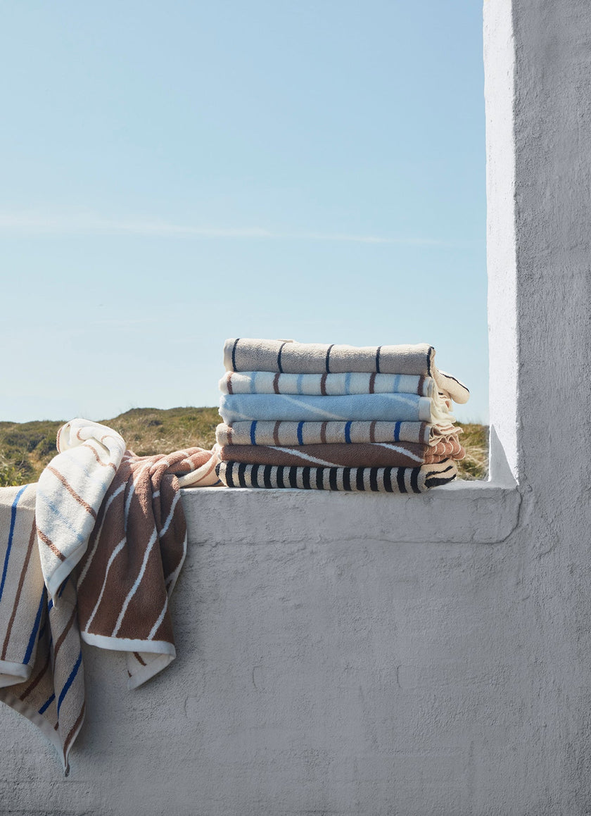 Raita Towel - 50x100 cm - Cloud / Ice Blue