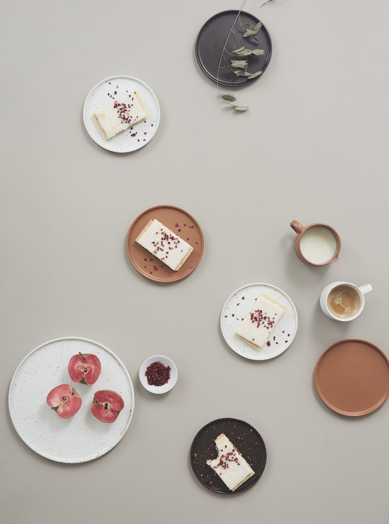 Inka Lunch/Dessert Plate - Pack of 2 - White / Light Brown