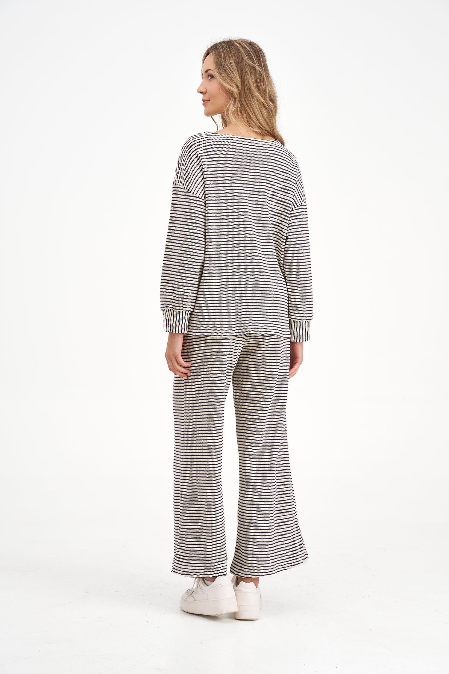 Women's Knit Sweatshirt