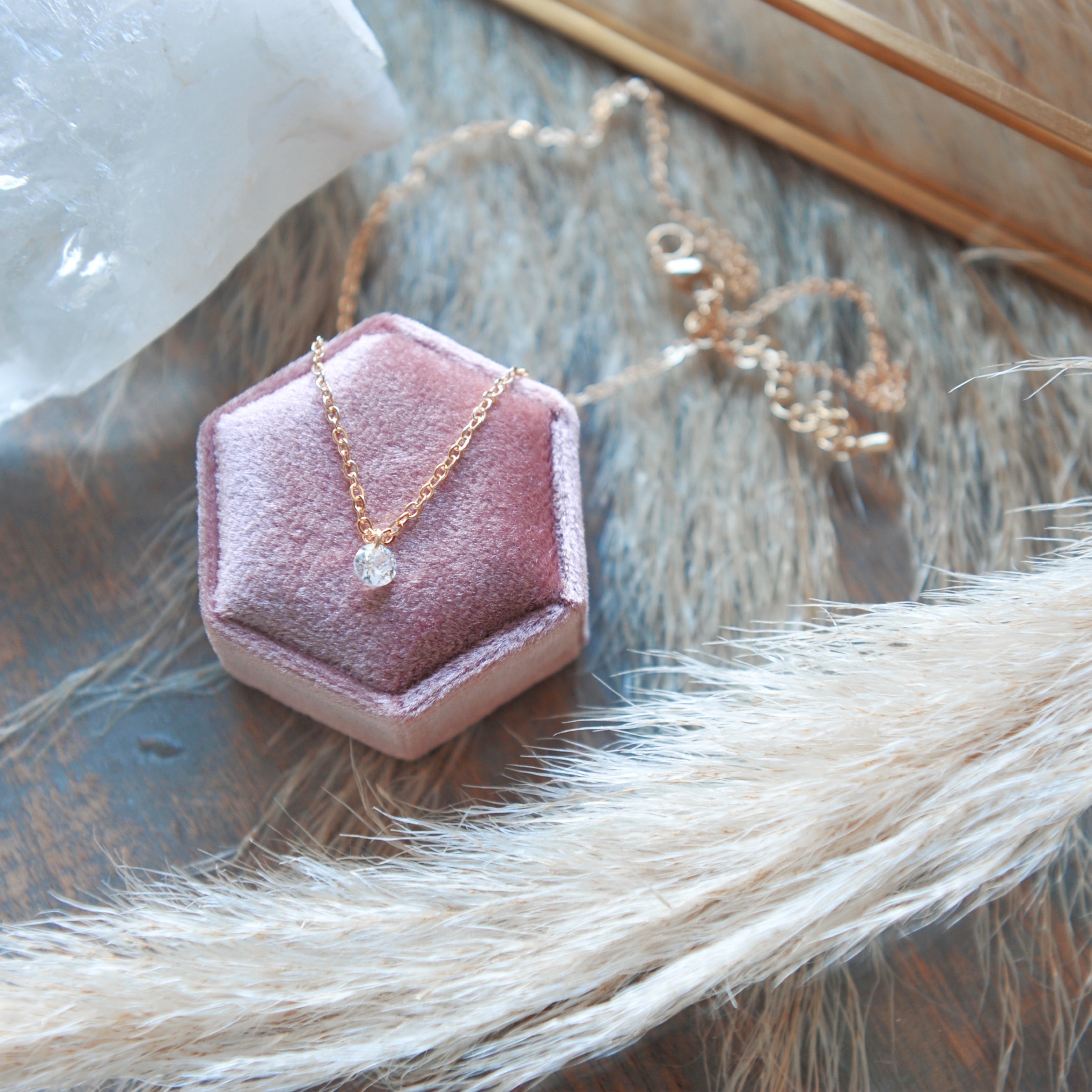 Solitaire necklace