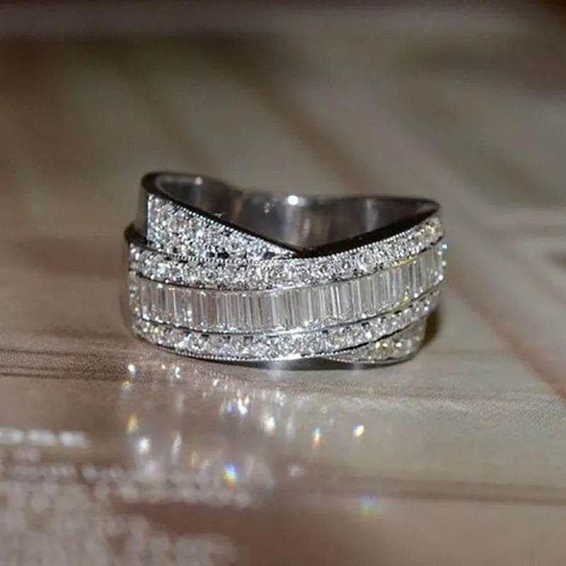 Fashion Temperament copper micro-set ladies ring