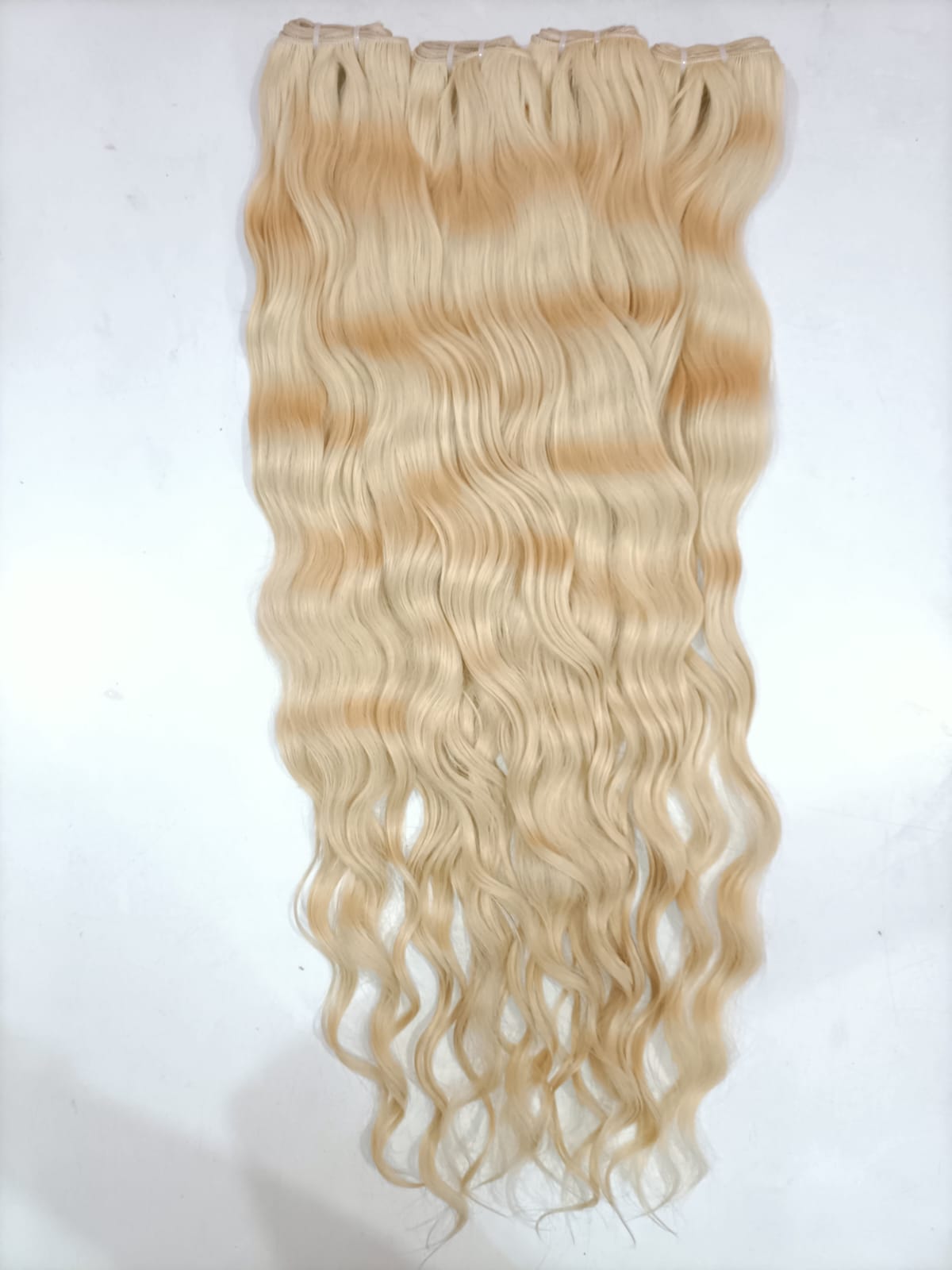 Cheveux brins de blonde 613 bruts indiens.