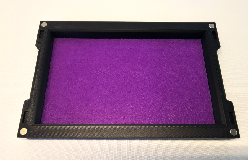 Dungeons & Dragons Dice Box with tray