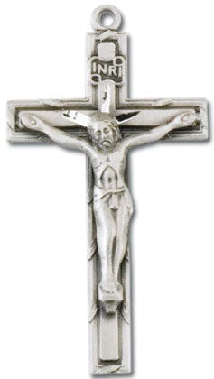 Crucifix Pendant on 24
