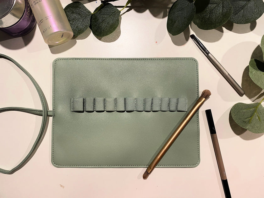 Travel Brush Set Holder