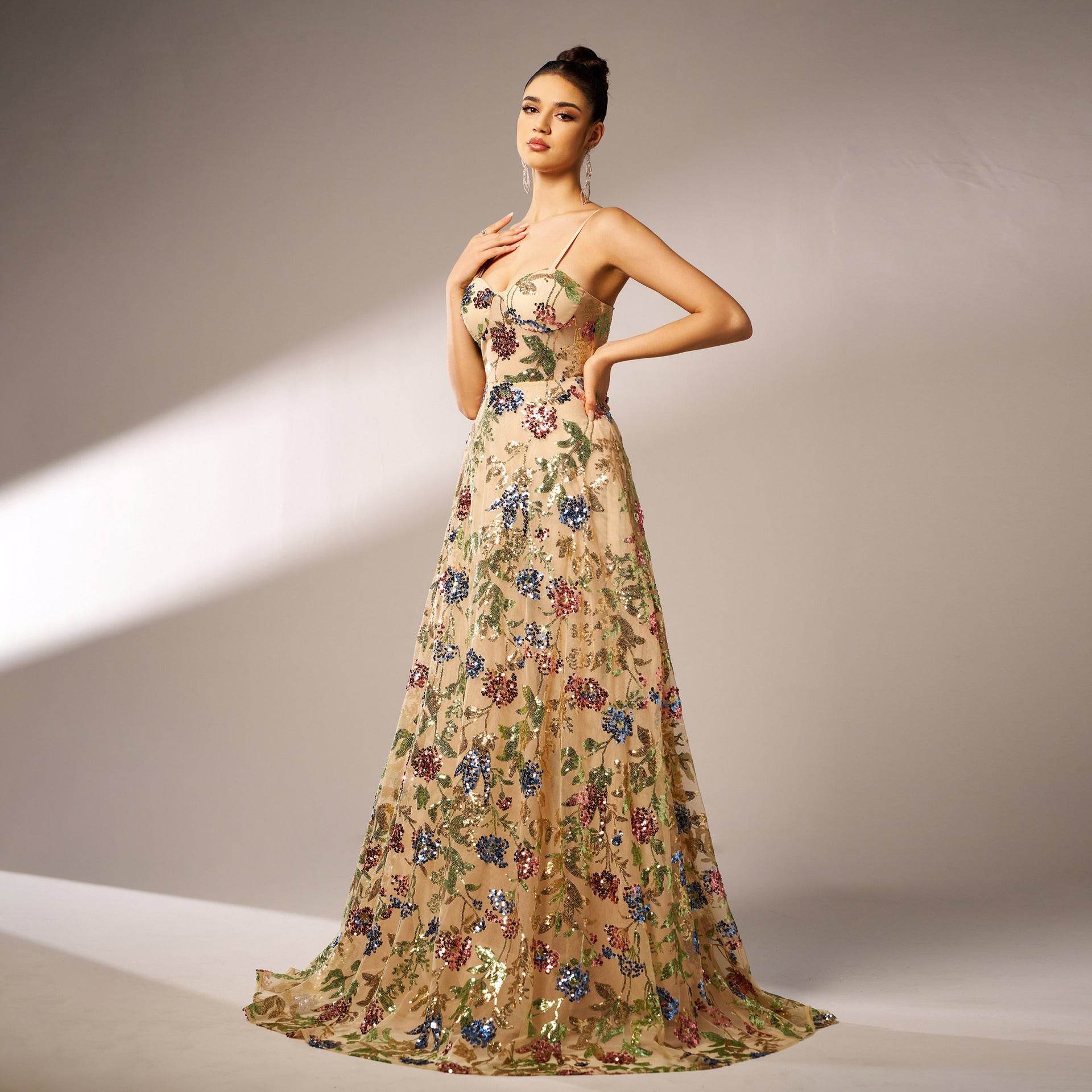 Elegant Sleeveless Sequined Suspender Maxi Evening Dress