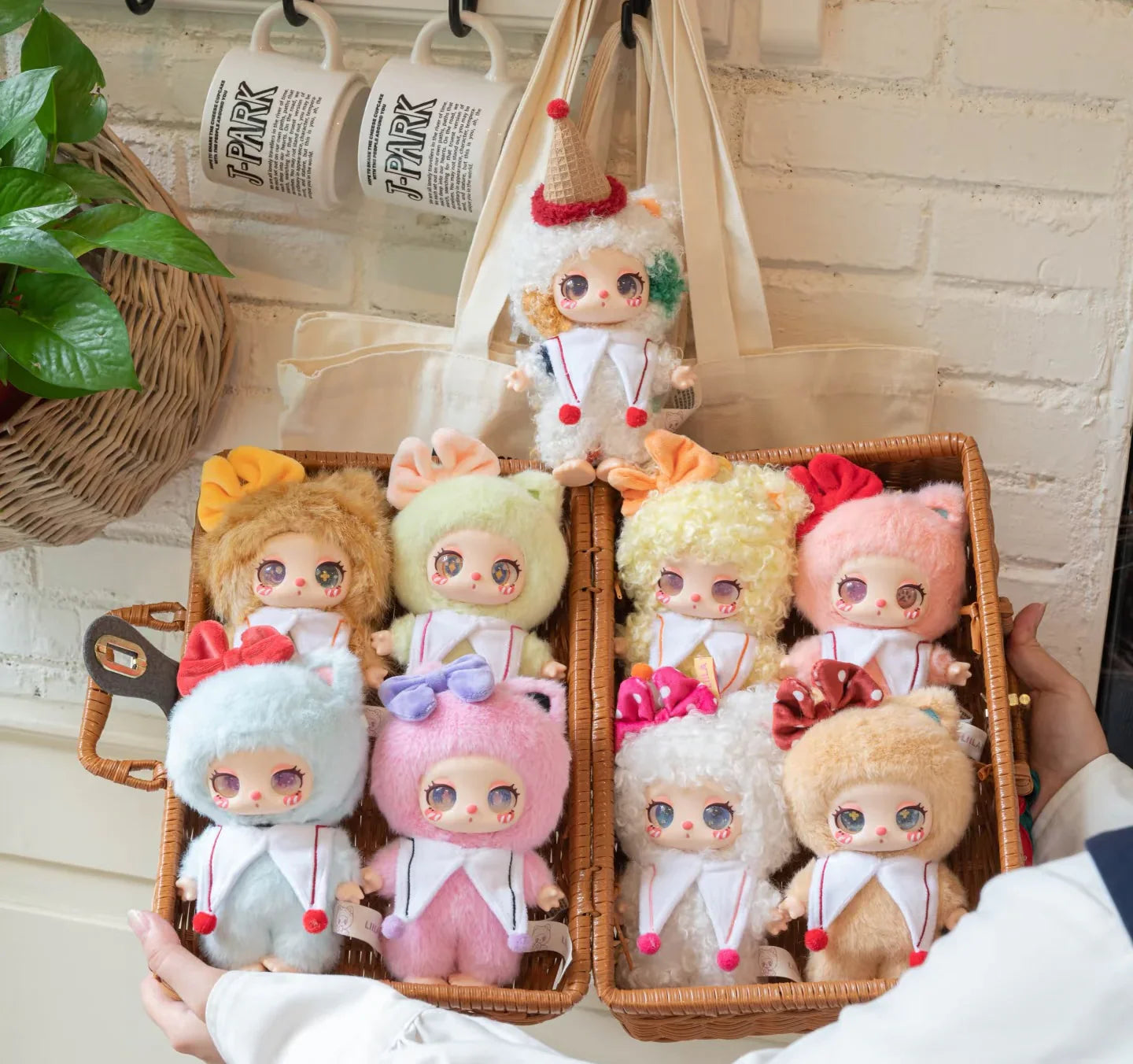 LiiLa's Lucky Cat V3 Honeyland Enchantment Series Plush Dolls, Blind Box [pre order]