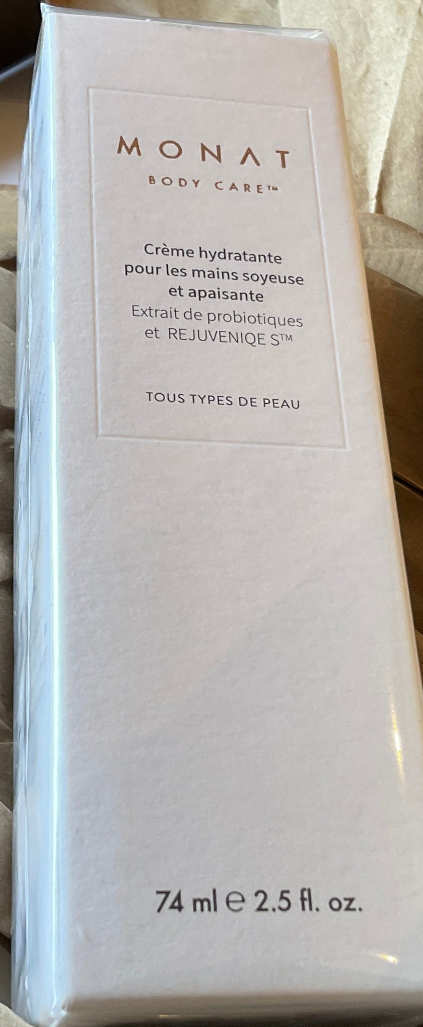 Crème hydratante pour les mains soyeuse et apaisante MONAT BODY CARE