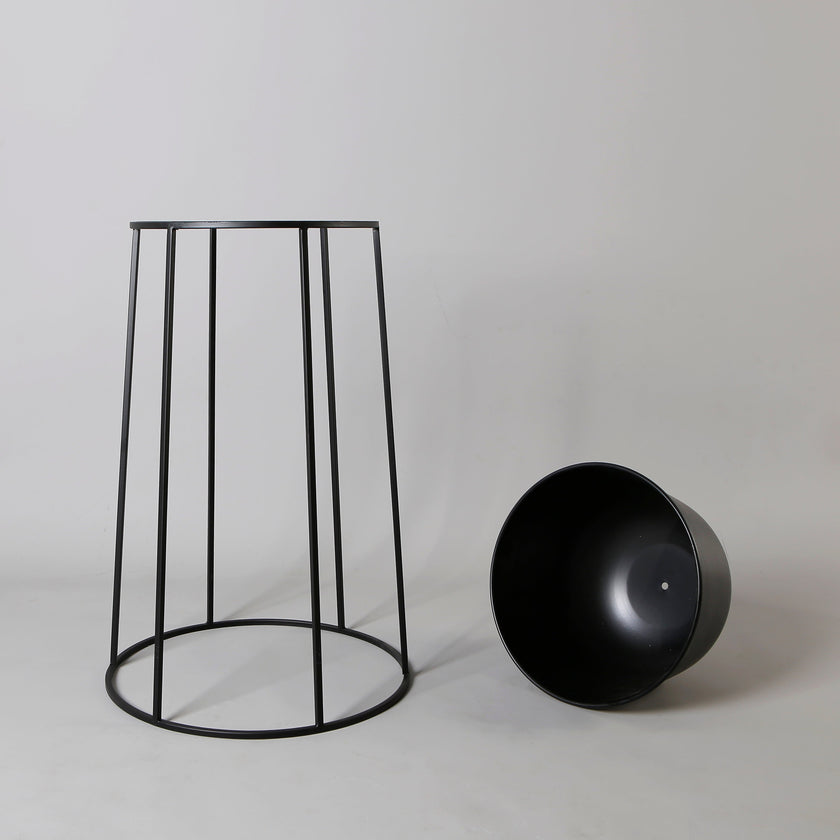 Fazel Black Raised Metal Pot Planter 2’