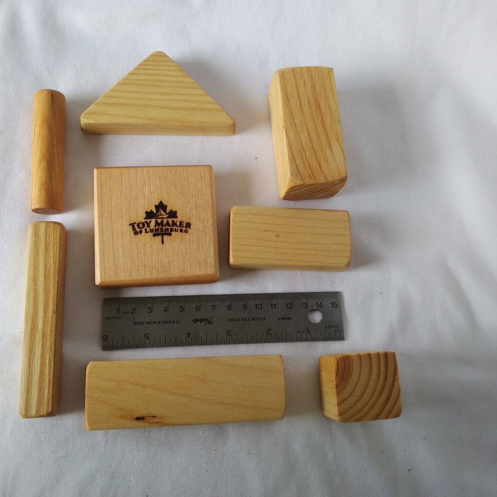 Toy Maker of Lunenburg - Wood Building Blocks Set for Kids – 40 Pieces - Made In Canada - High Quality