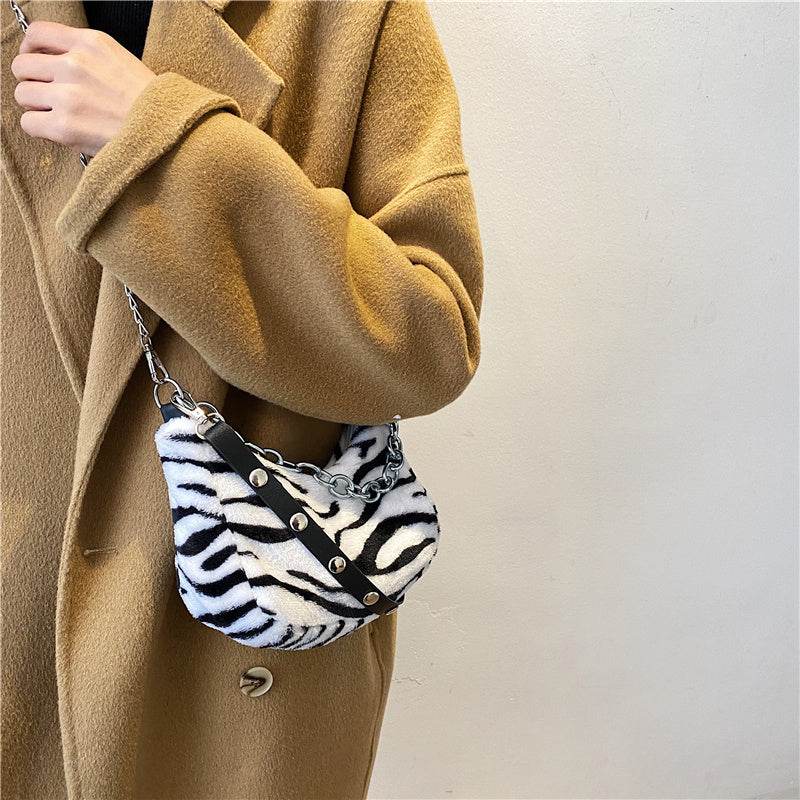 Leopard Pattern Plush Bag Personality Diagonal Women Bag Chain Shoulder Bag