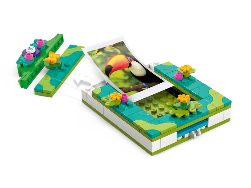 LEGO - 43239 Mirabel's Photo Frame and Jewelry Box