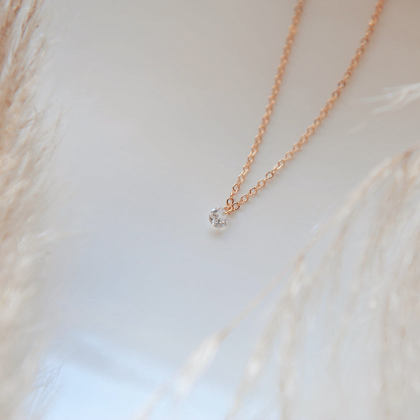 Solitaire necklace