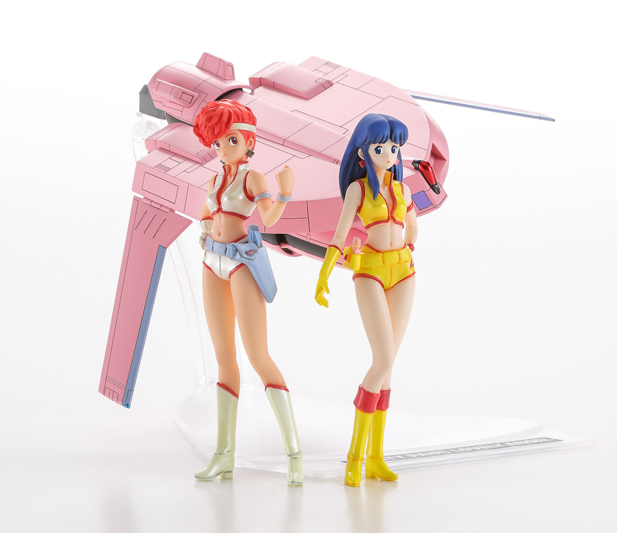 1:20 [DIRTY PAIR] 1/20 KEI & YURI w/1/300 LOVELY ANGEL Plastic Model Kit