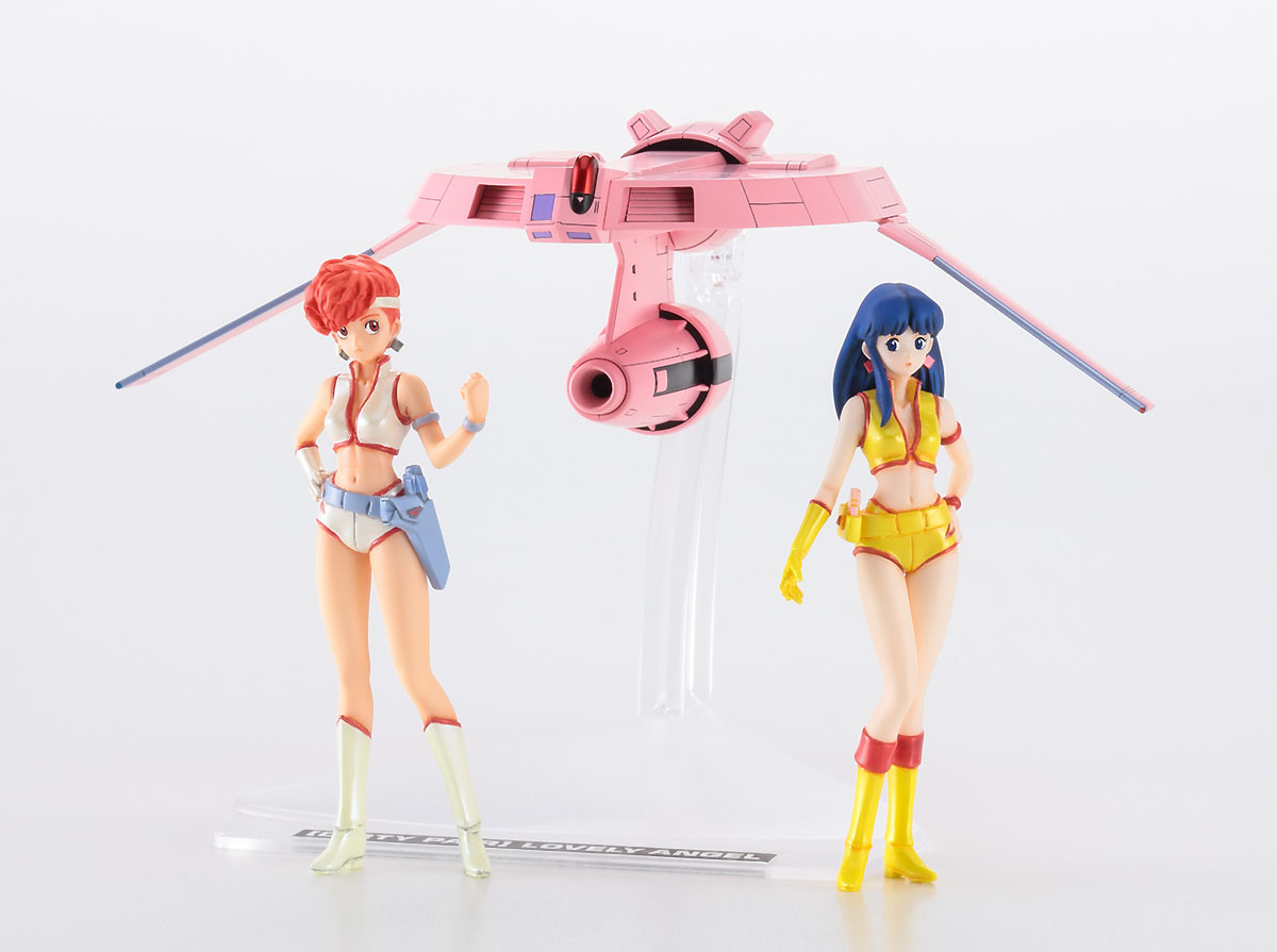 1:20 [DIRTY PAIR] 1/20 KEI & YURI w/1/300 LOVELY ANGEL Plastic Model Kit