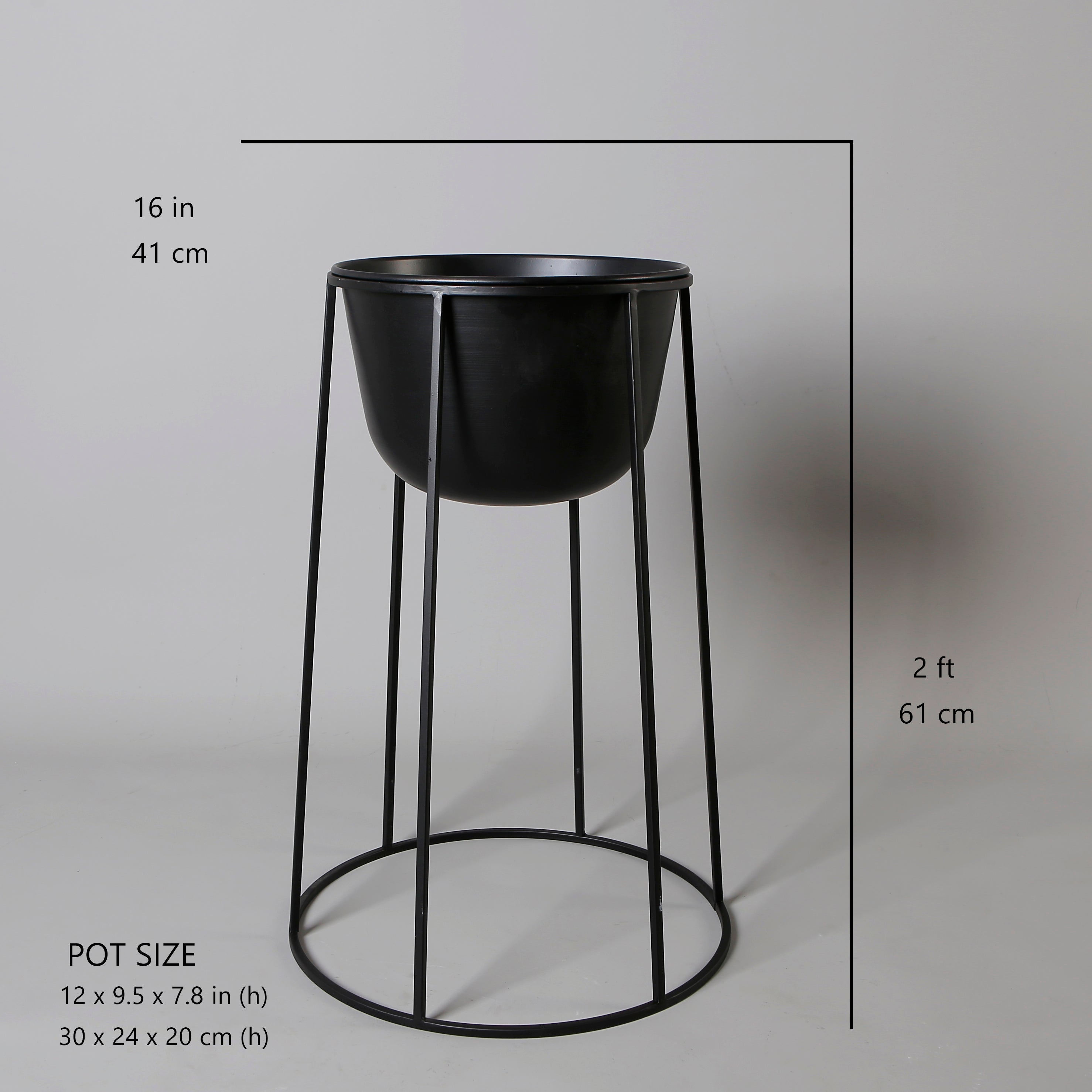 Fazel Black Raised Metal Pot Planter 2’