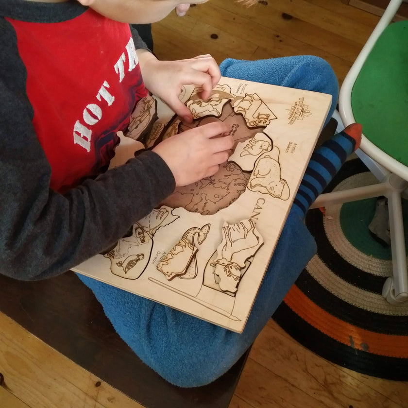 Toy Maker of Lunenburg - Kids Canada Map Puzzle with Native Animals - Made In Canada - High Quality