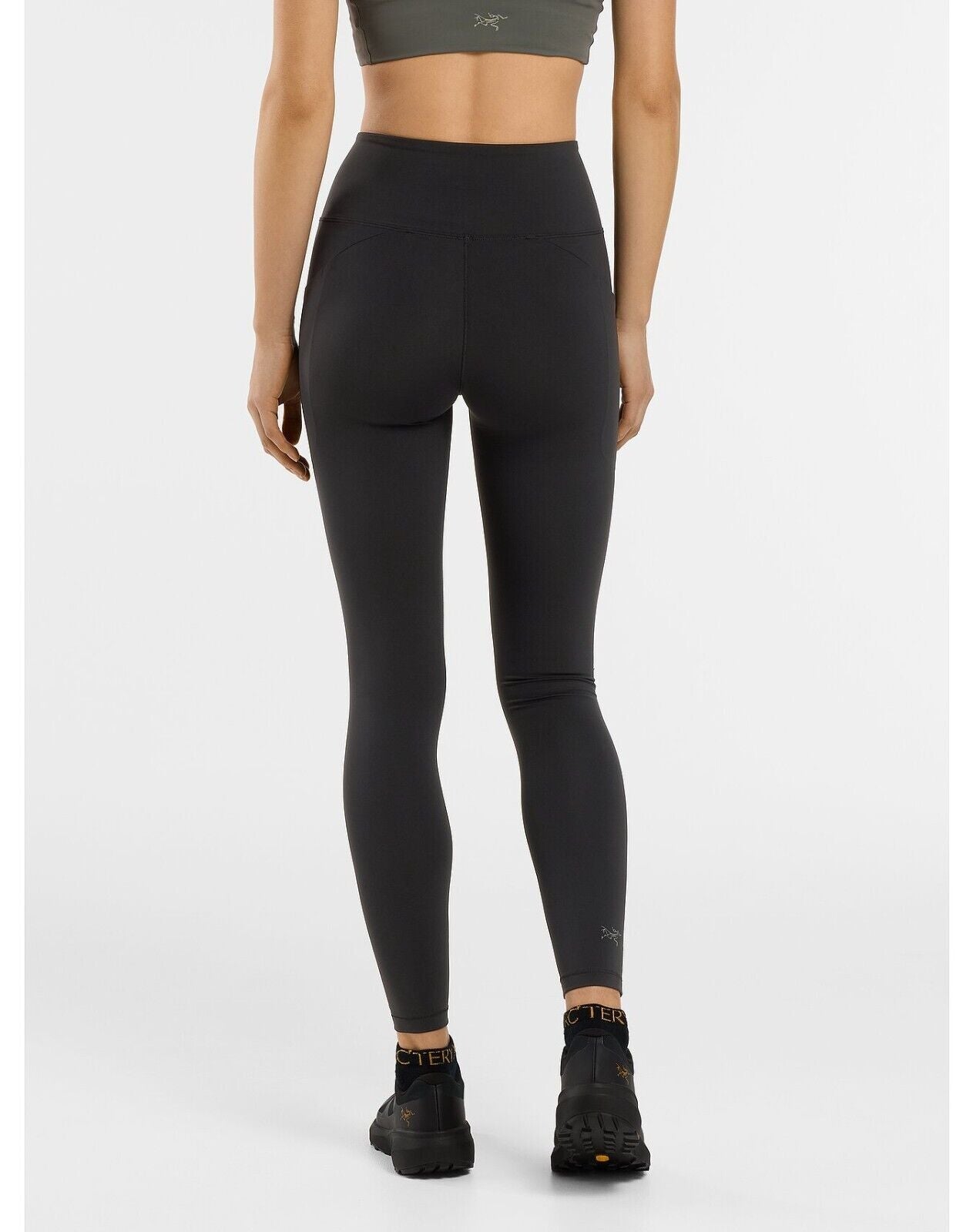 Arcteryx Women's Essent High-Rise Leggings 26