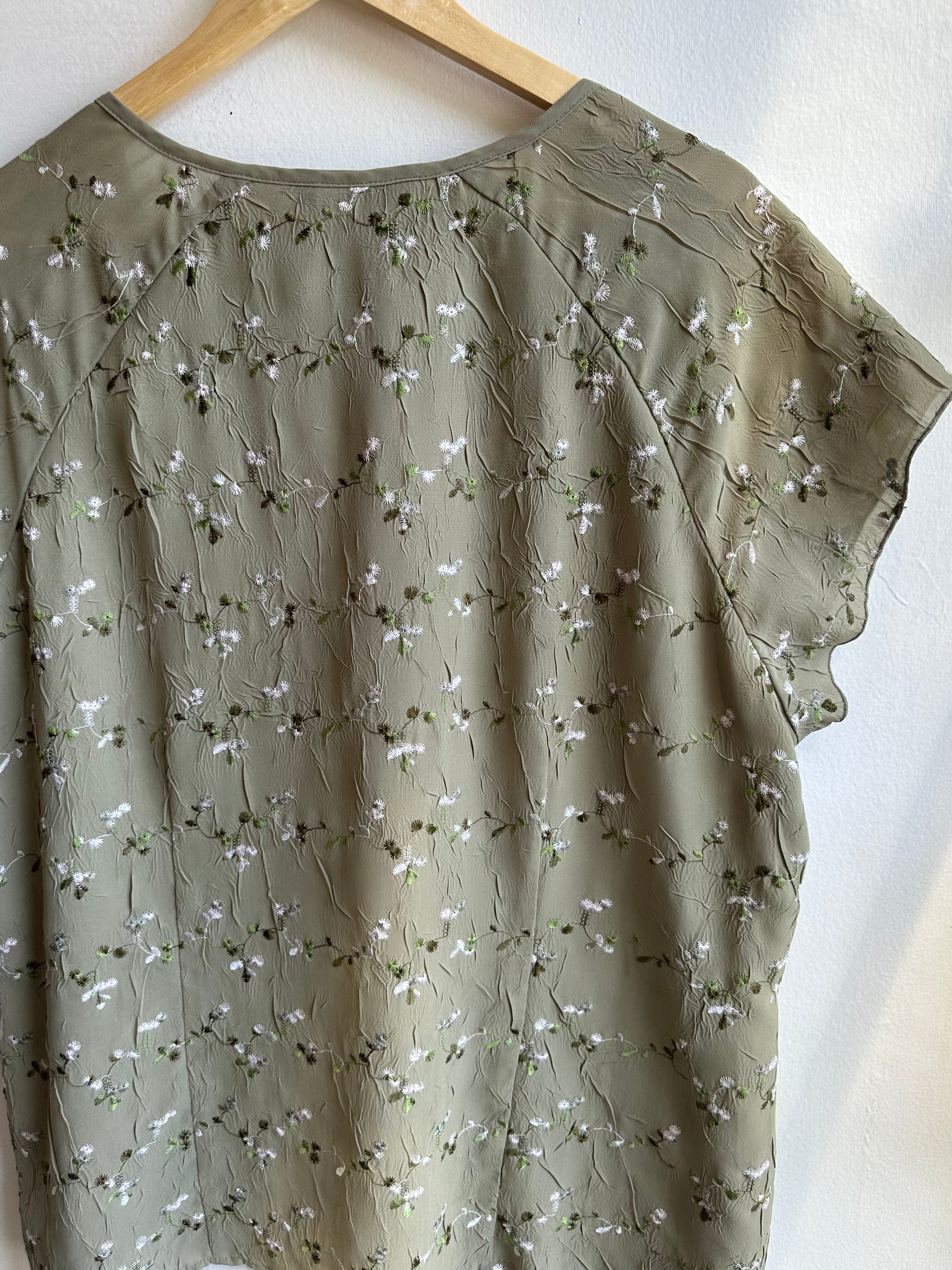 Vintage Sage Blossom Embroidered Top | Size 16