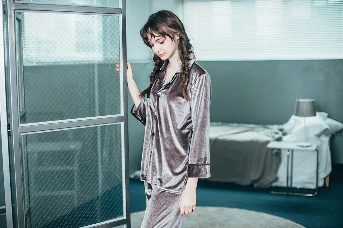 2pcs Couple Gold Velvet Long Sleeve Pajamas set