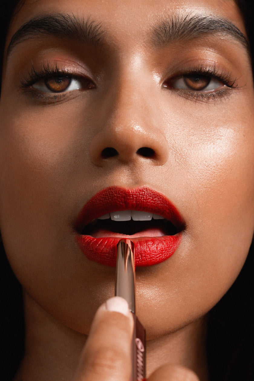 Chic Sleek Silver Red Lipstick