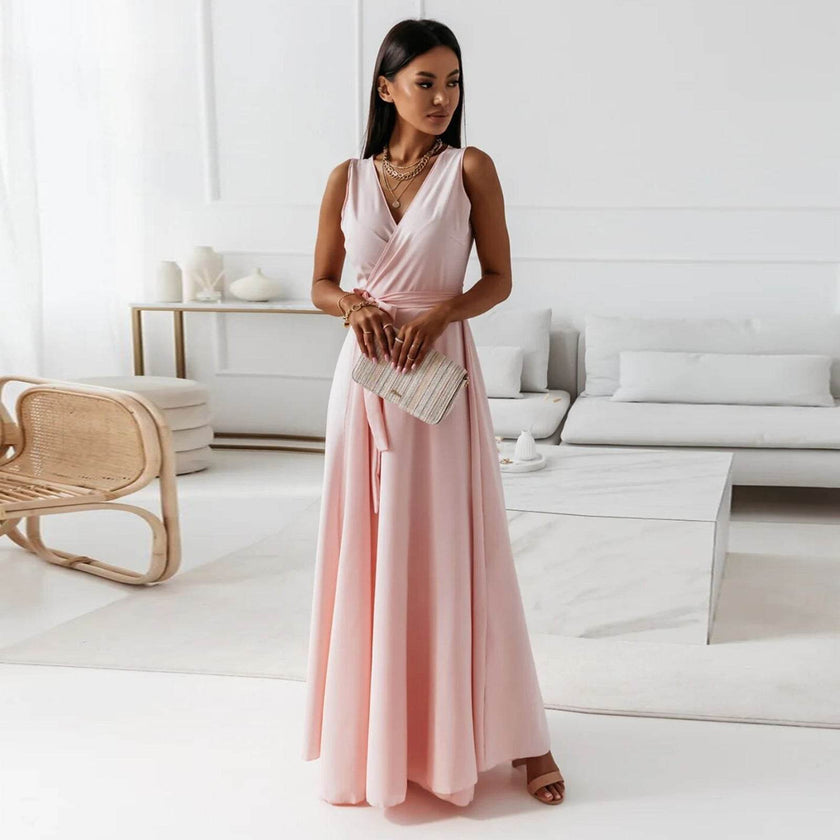 V-neck Sleeveless Dress With Belt Summer Fashion.