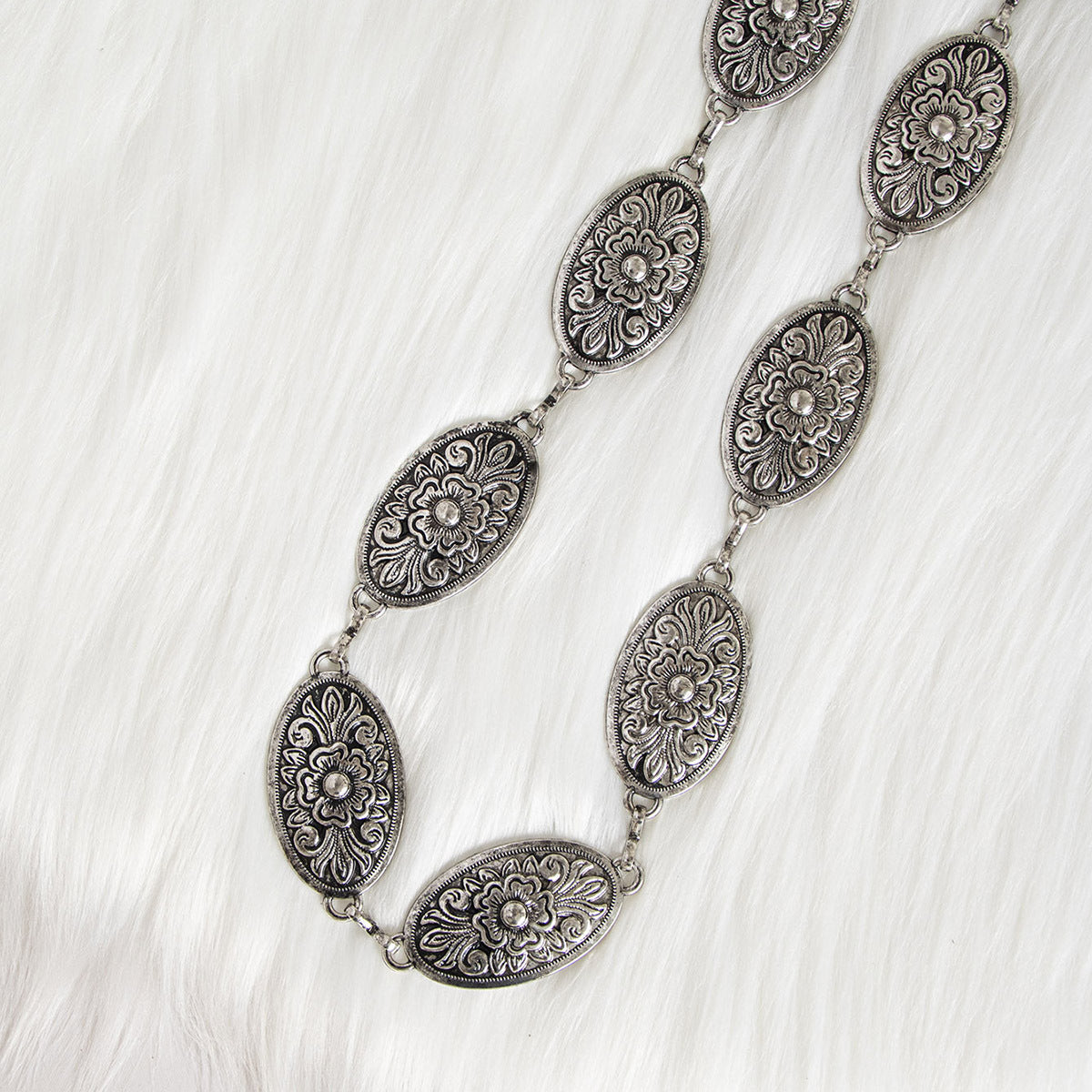 Women's Carved Vintage Metal Waist Chain – Engraved Retro Body Chain Silver Gold