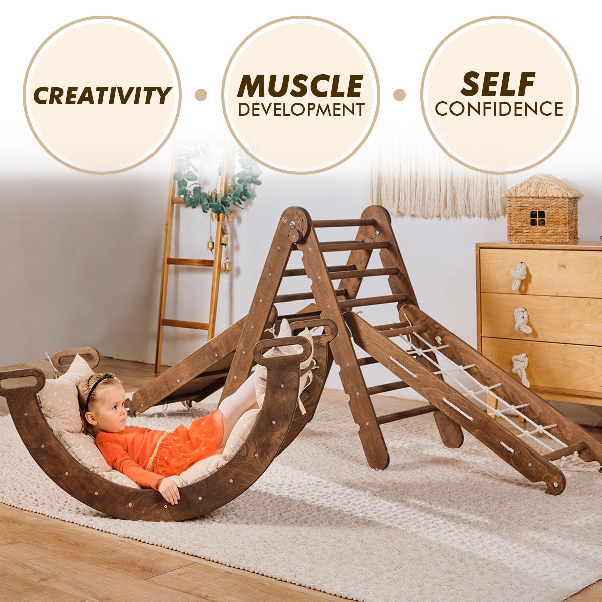 Ensemble d'escalade Montessori 5 en 1 : Échelle triangulaire + arche/balançoire + planche/rampe de glisse + filet + coussin – Chocolat