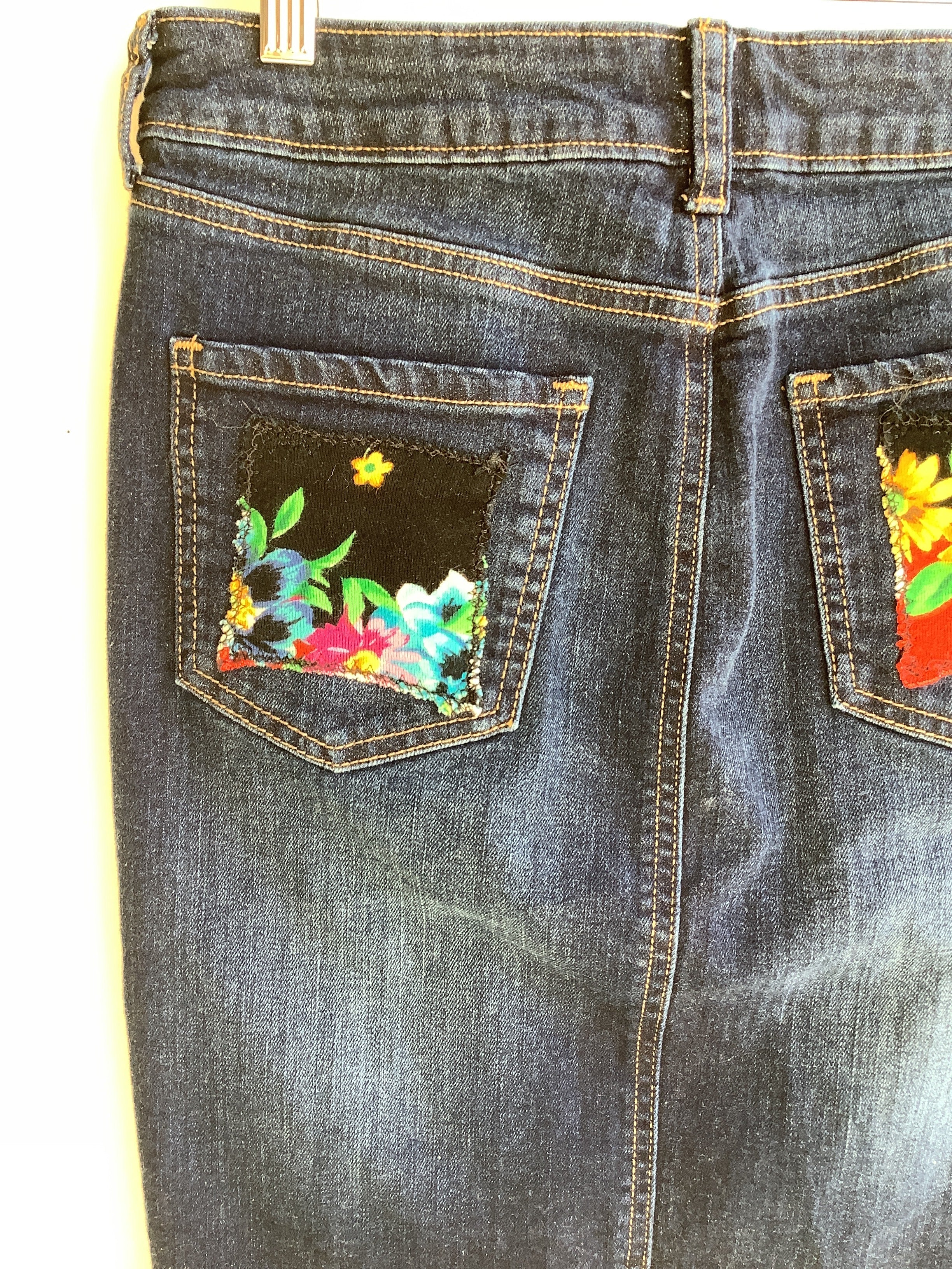 Gap Denim Skirt w/ Floral Pockets
