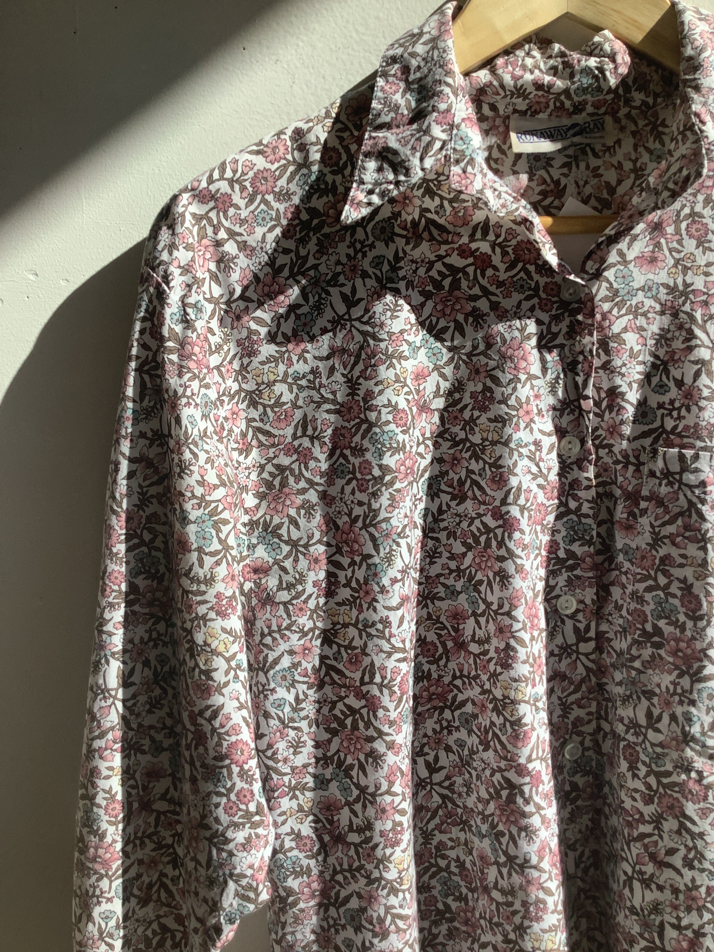 Vintage Runaway Bay Button-Up Blouse