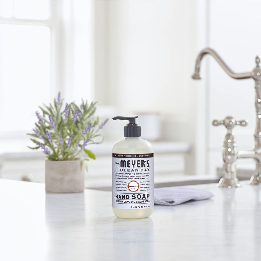 Mrs. Meyer's Clean Day Liquid Hand Soap, Cruelty Free & Biodegradable Hand Wash Formula Made with Essential Oils, Lavender Scent, 370 ml Bottles, 4 Pack 🍁 All In One Marketplace Canada