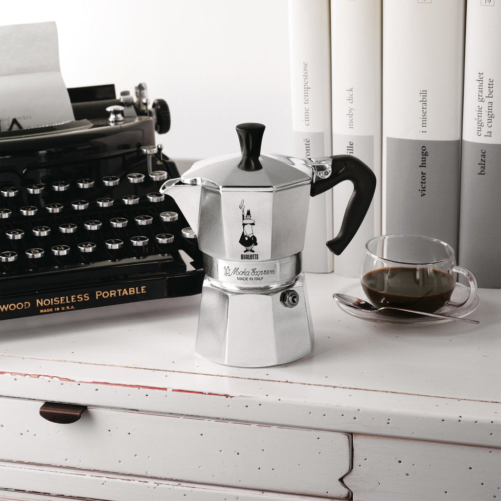 Bialetti - Moka Express: Iconic Stovetop Espresso Maker, Makes Real Italian Coffee, Moka Pot 9 Cups (14 Oz - 420 Ml), Aluminium, Silver 🍁 All In One Marketplace Canada