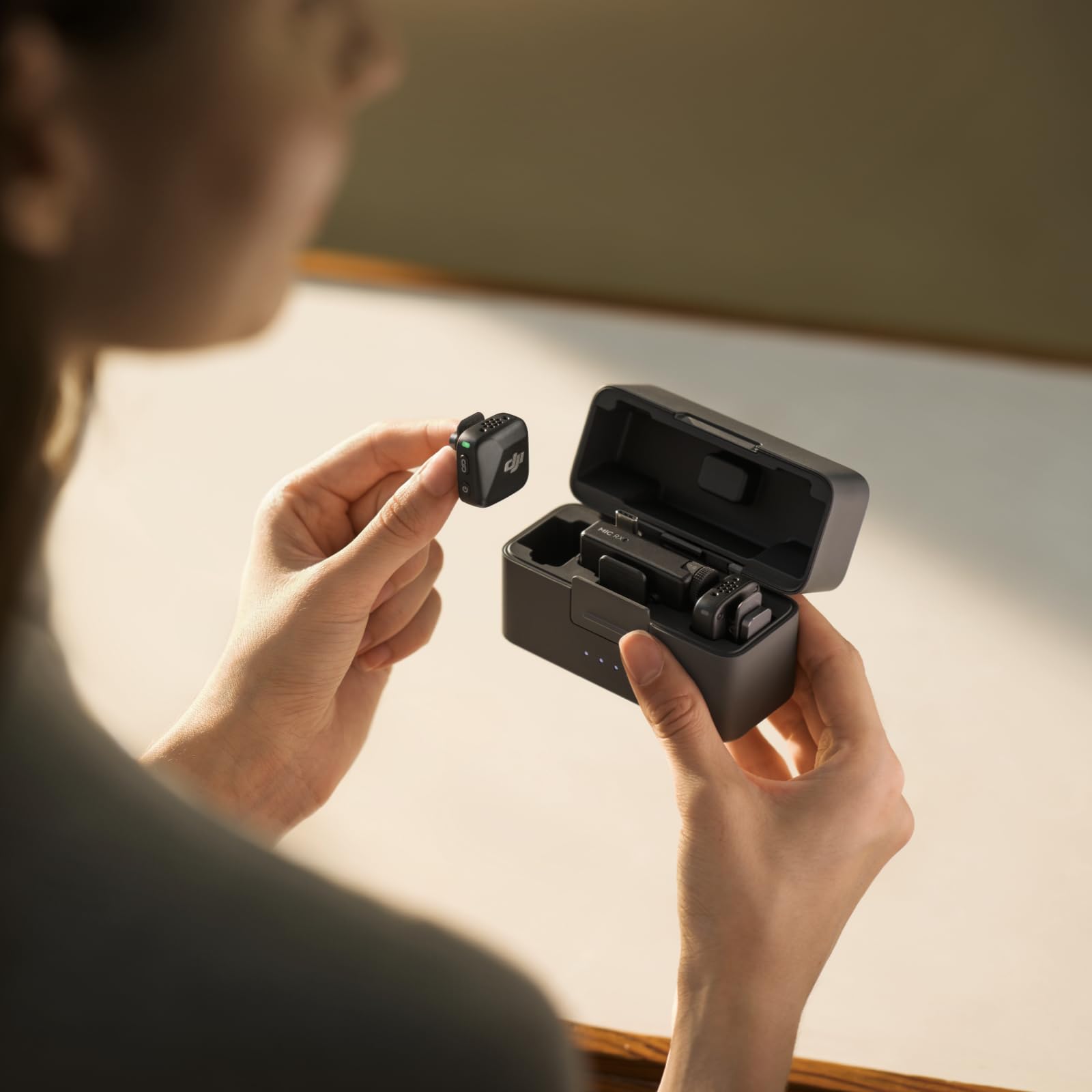 DJI Mic Mini (2 TX + 1 RX + Charging Case), Wireless Lavalier Microphone for Camera/iPhone/Android, Ultralight, Detail-Rich Audio, 48h Use, Noise Cancelling, Automatic Limiting, Vlog, Streaming 🍁 All In One Marketplace Canada