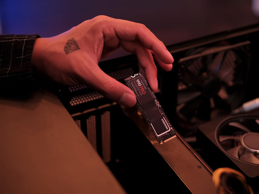 SAMSUNG 990 PRO SSD 2TB PCIe Gen4 NVMe M.2 Internal Solid State Hard Drive, Upto 7,450MB/s, Fast Speed for Gaming Heat Control, Direct Storage and Memory Expansion, MZ-V9P2T0B/AM [Canada Version] 🍁 All In One Marketplace Canada